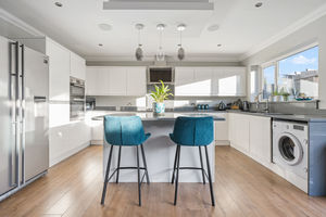 Photo 14- click for photo gallery